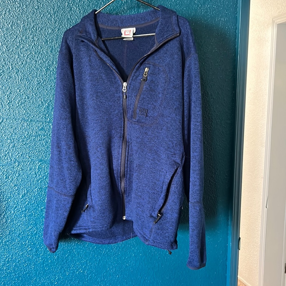 Men’s sweater size X-Large